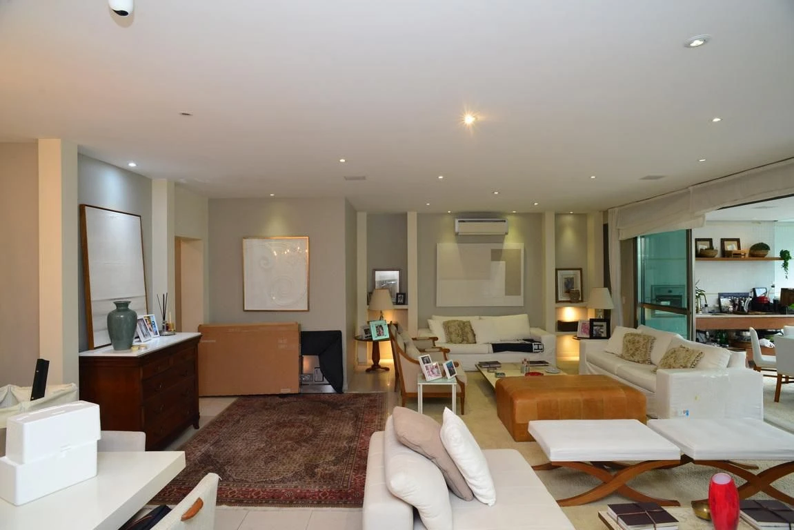 Furnished apartment with 4 en-suites and 5 bathrooms — photo 22
