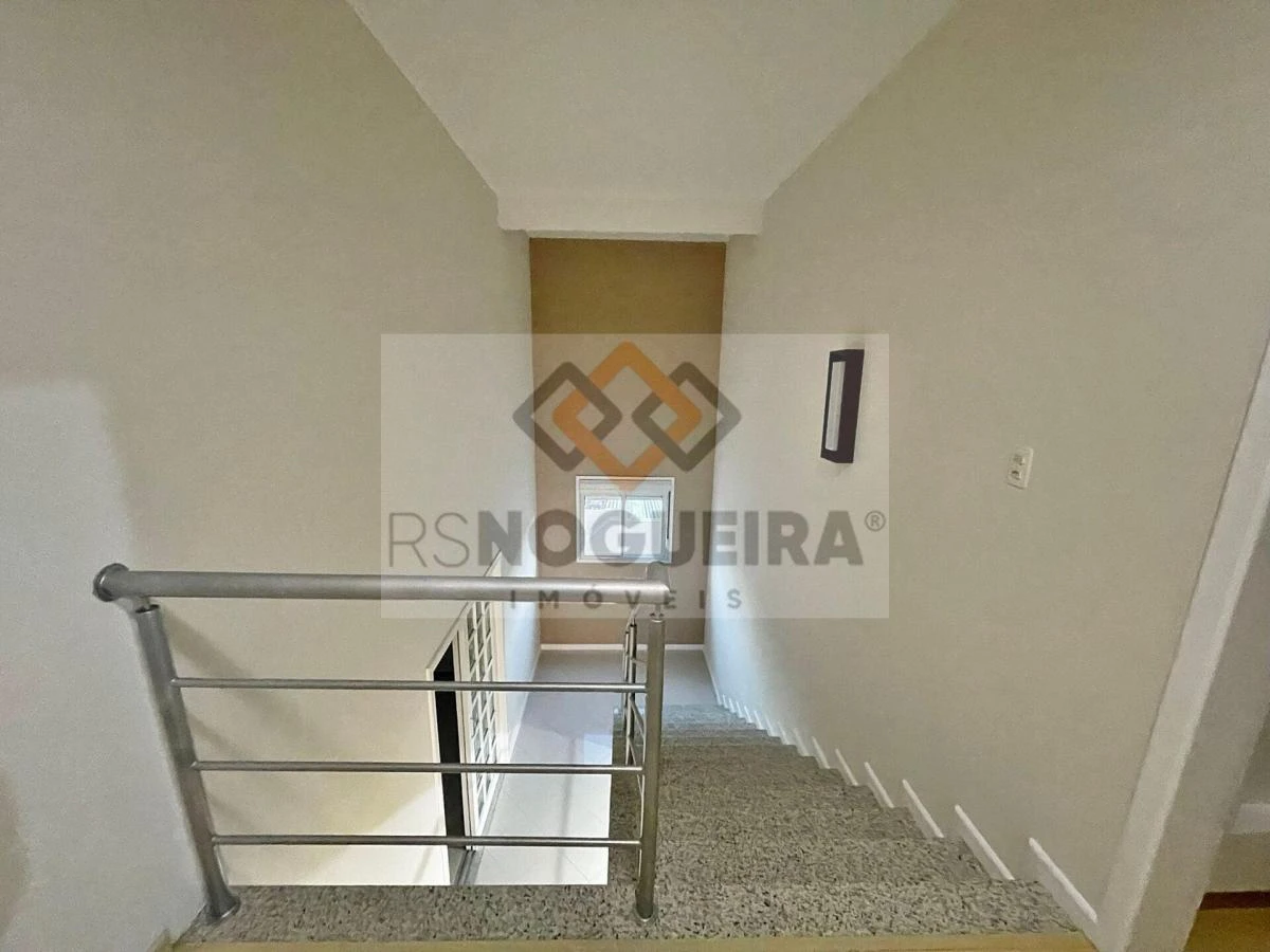 Furnished house, 317 m², with a bathtub — photo 34