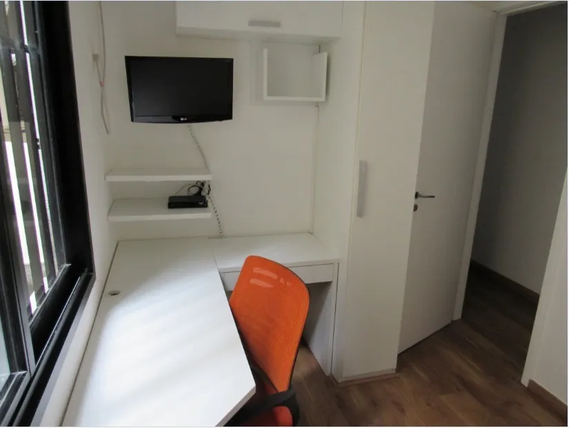 Furnished apartment with 3 bedrooms and 2 bathrooms — photo 16