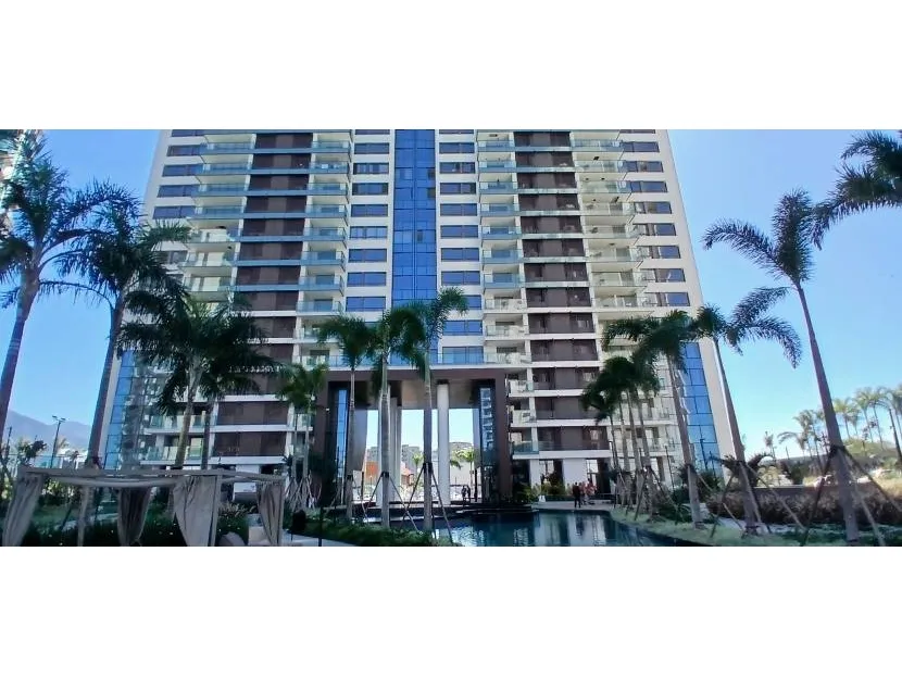Unfurnished 3-bedroom apartment with 5 bathrooms — photo 4