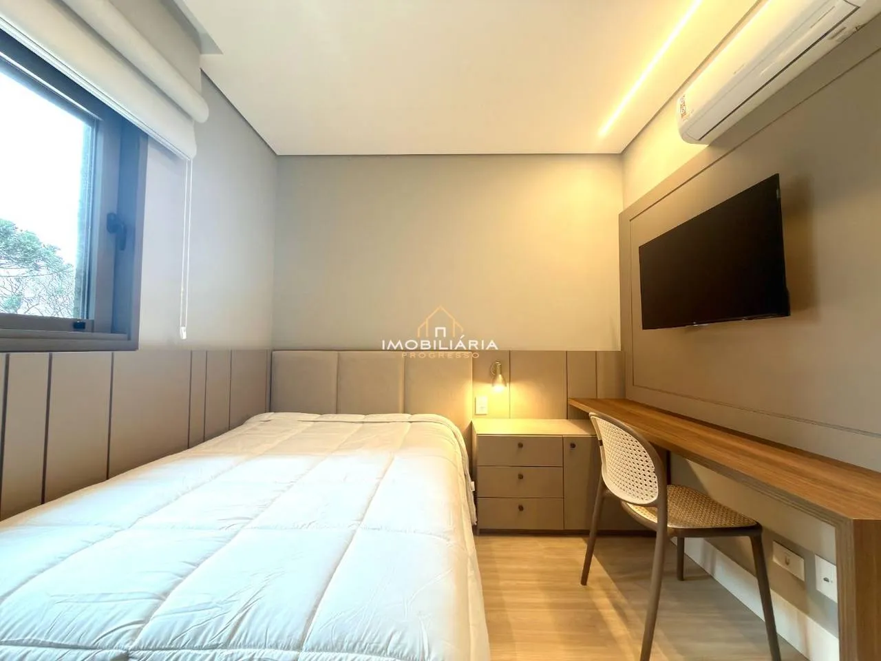 Floor-to-ceiling windows in a 3-bedroom apartment, 138 m² — photo 5