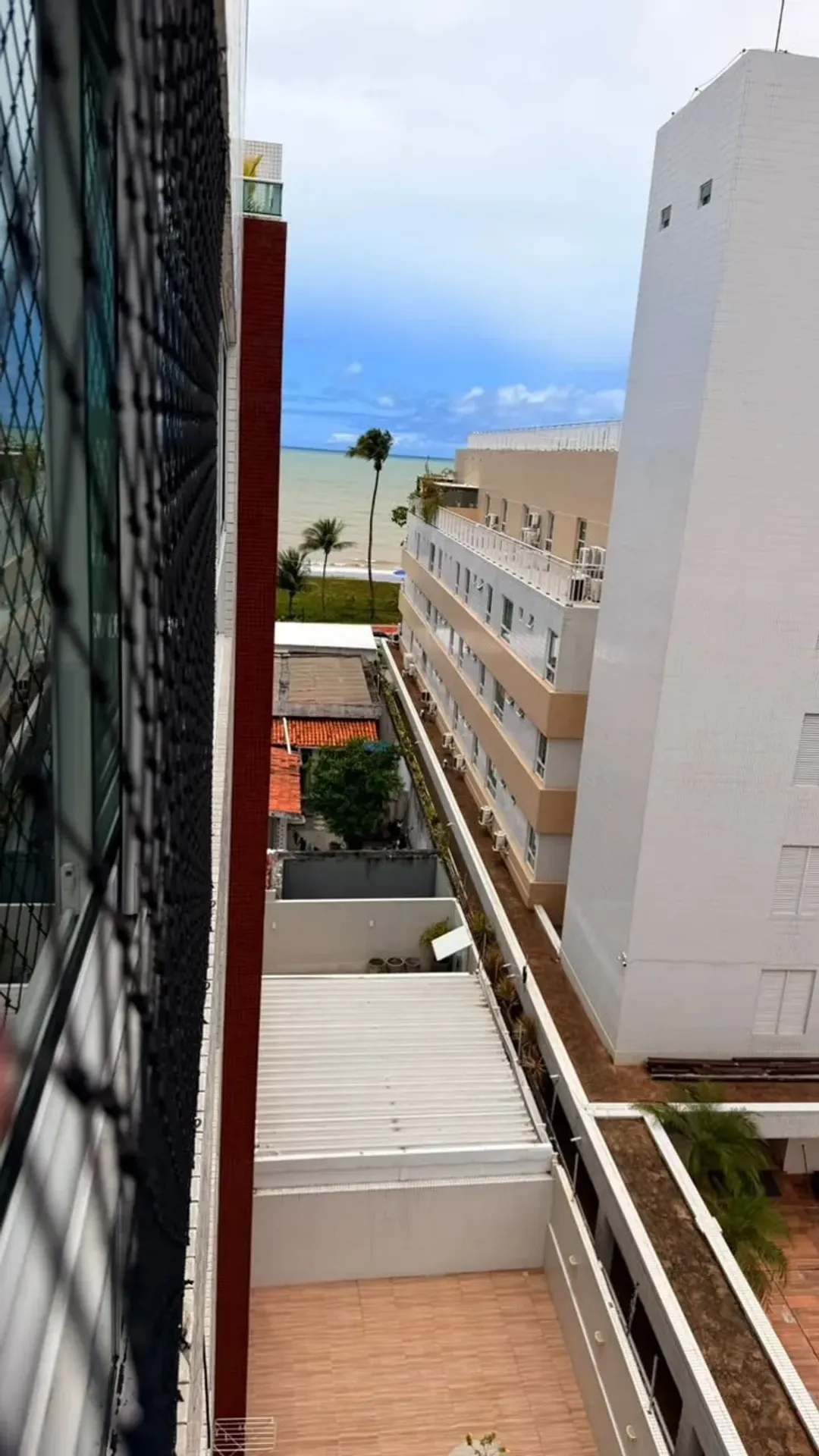 Apartment on the 5th floor with a water view — photo 9