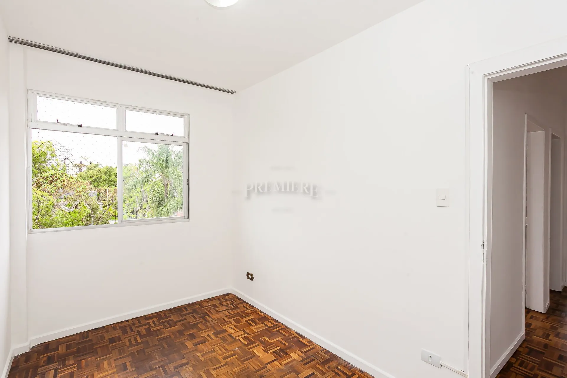 3-bedroom apartment with a washing machine in Curitiba — photo 14