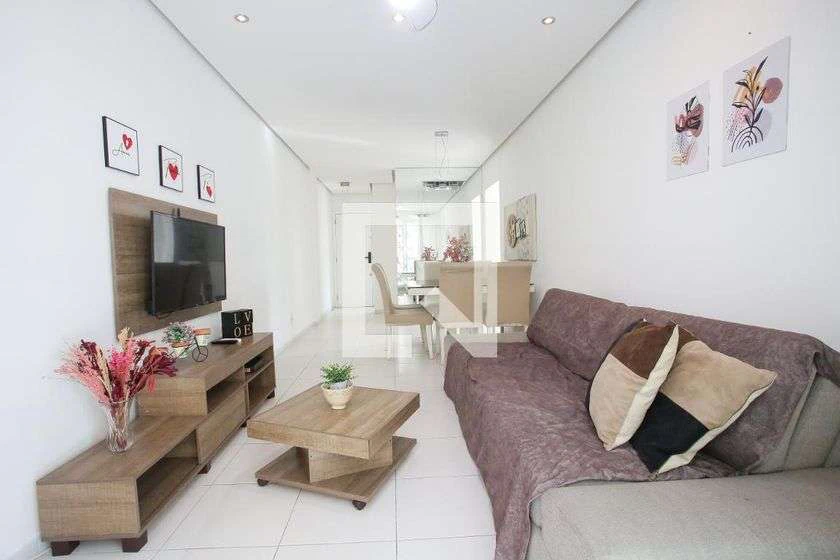 Departamento de 2 dormitorios con balcón cerrado con vidrio