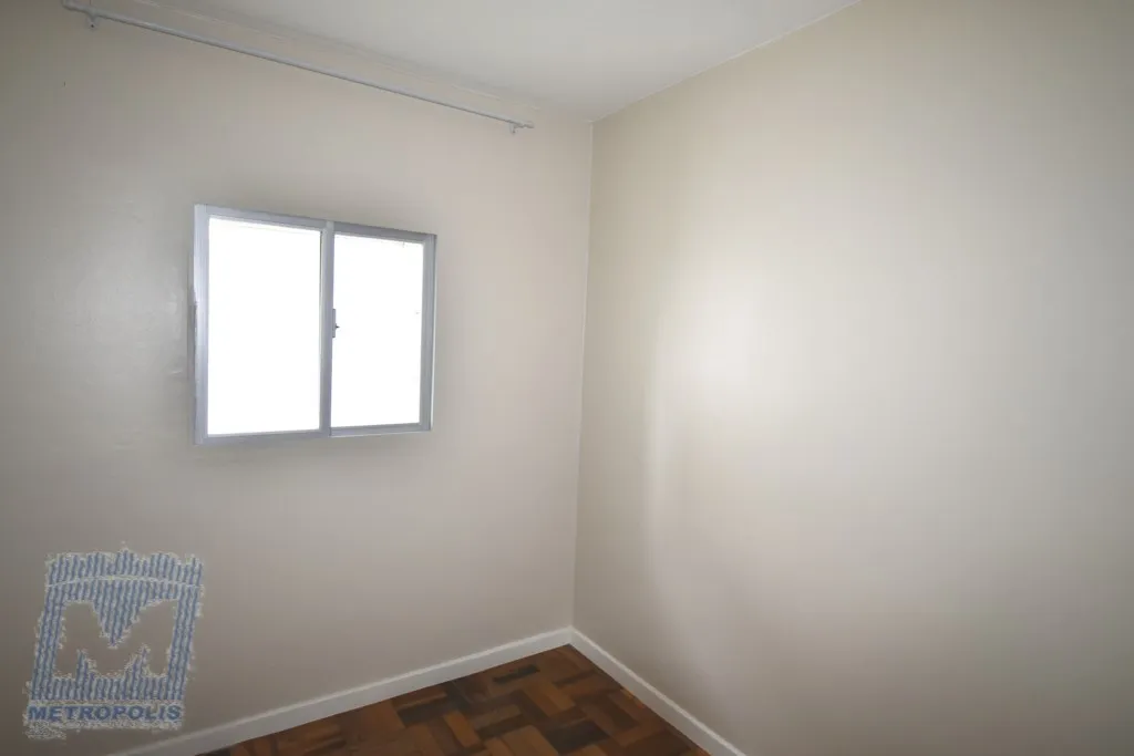 Wood or laminate floors in a 3-bedroom apartment, 69 m² — photo 11