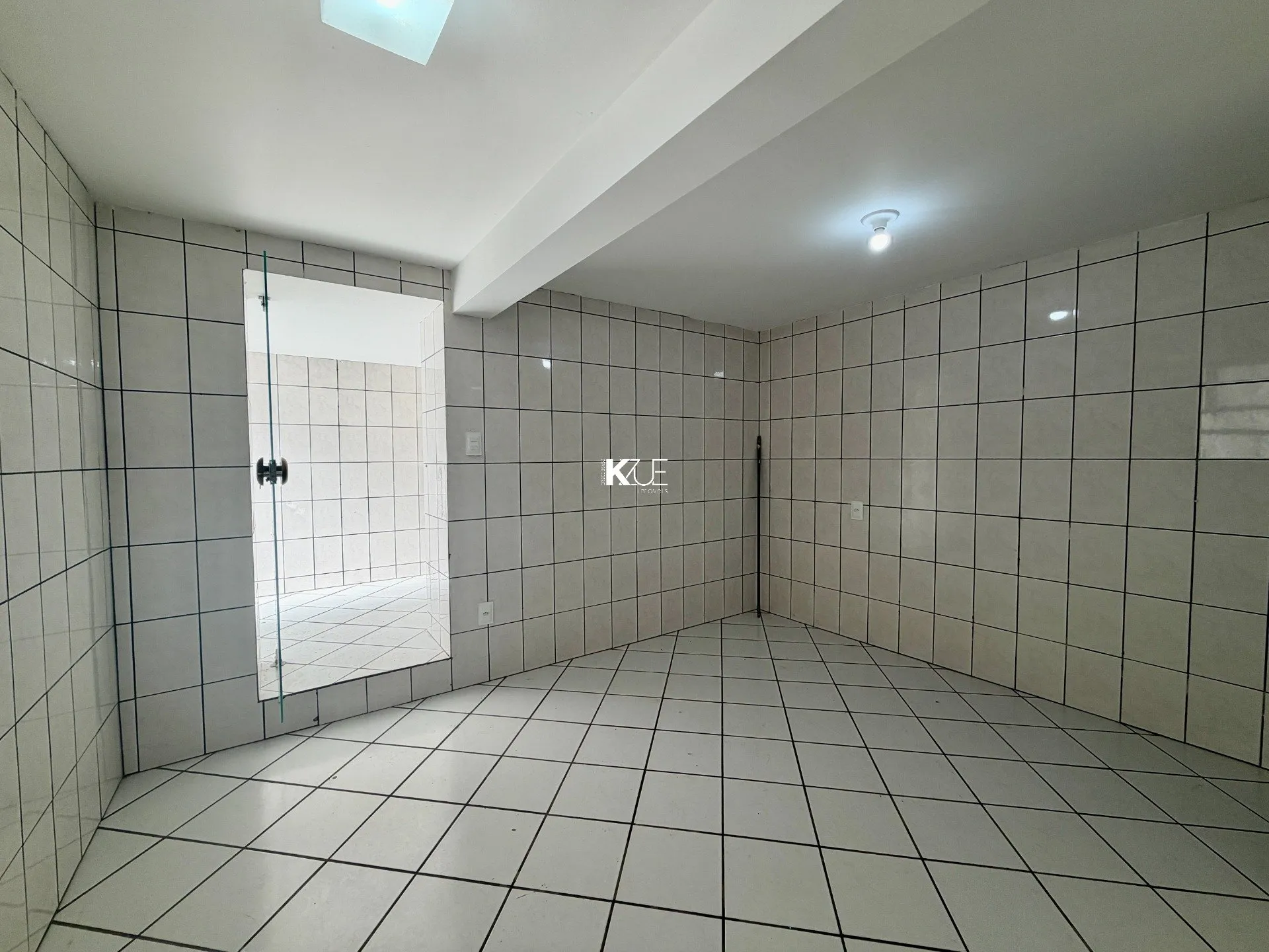 3-bedroom house with a suite, 324 m² total area — photo 30