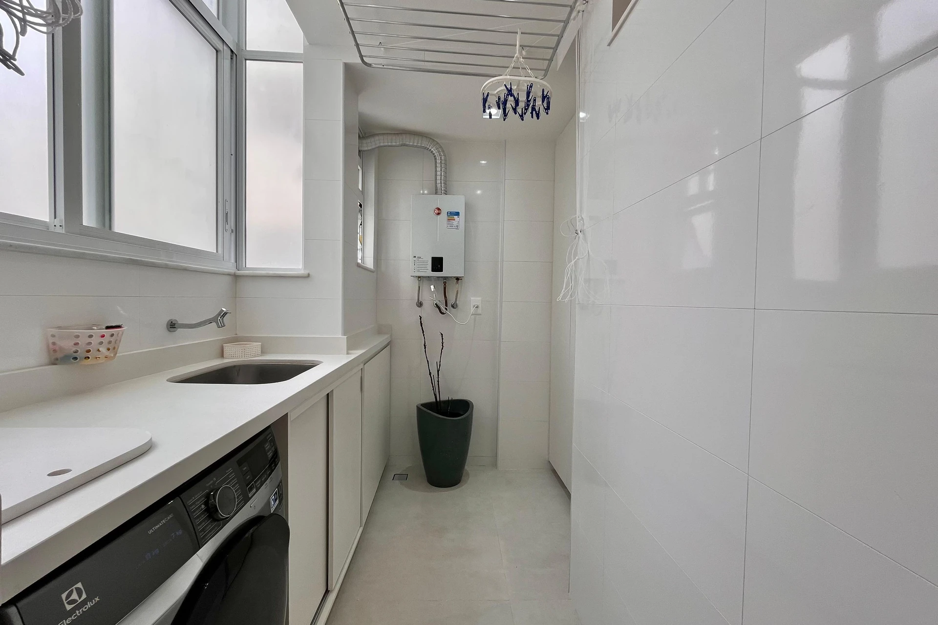 Furnished apartment, 70 m², with a home office — photo 33