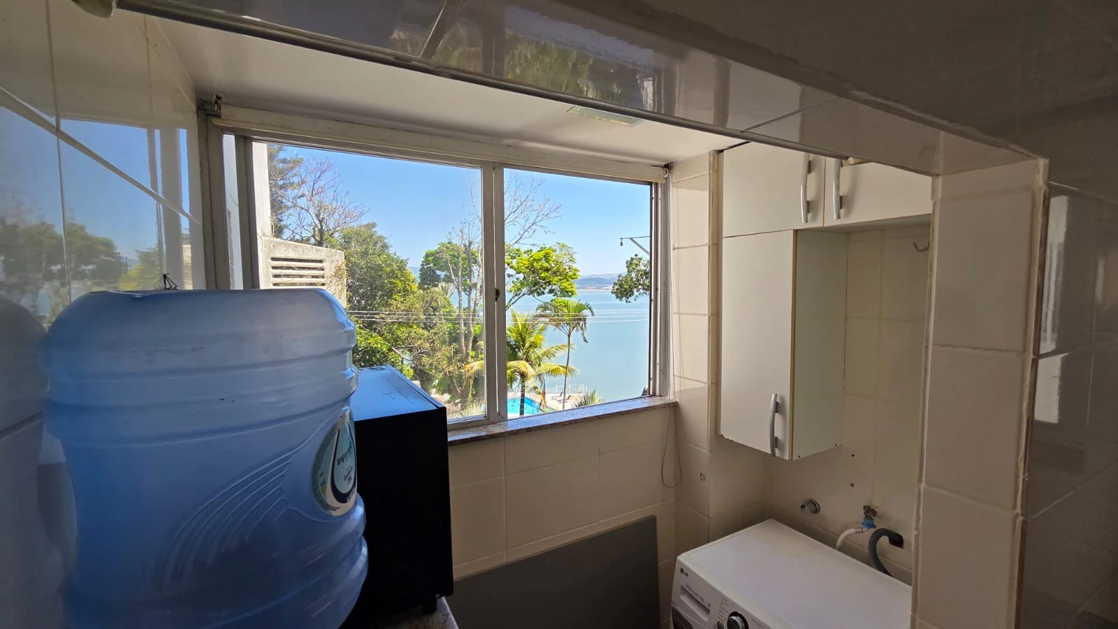 Furnished apartment, 60 m², with a washing machine — photo 15