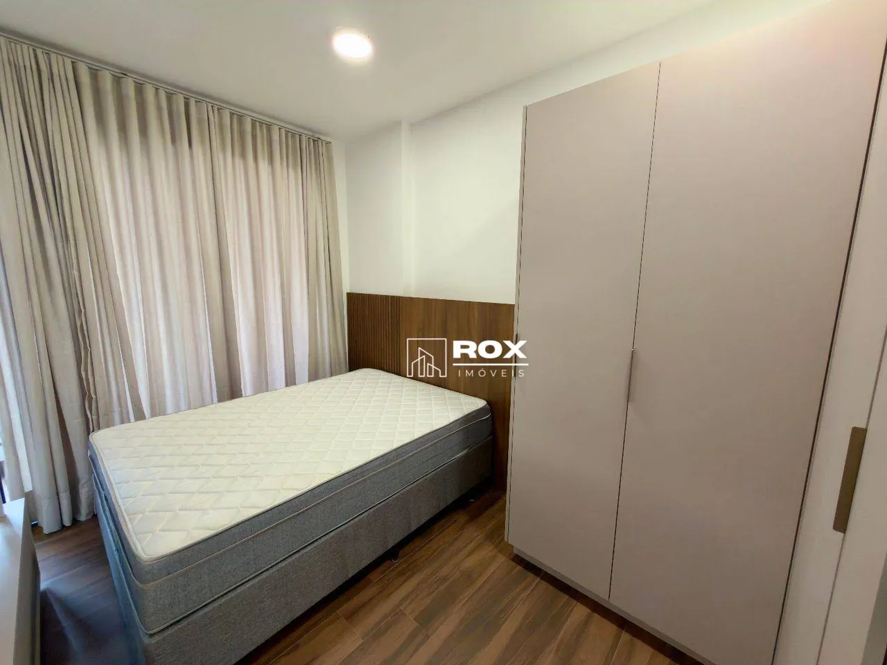 36 m² furnished studio with an open-plan kitchen — photo 6