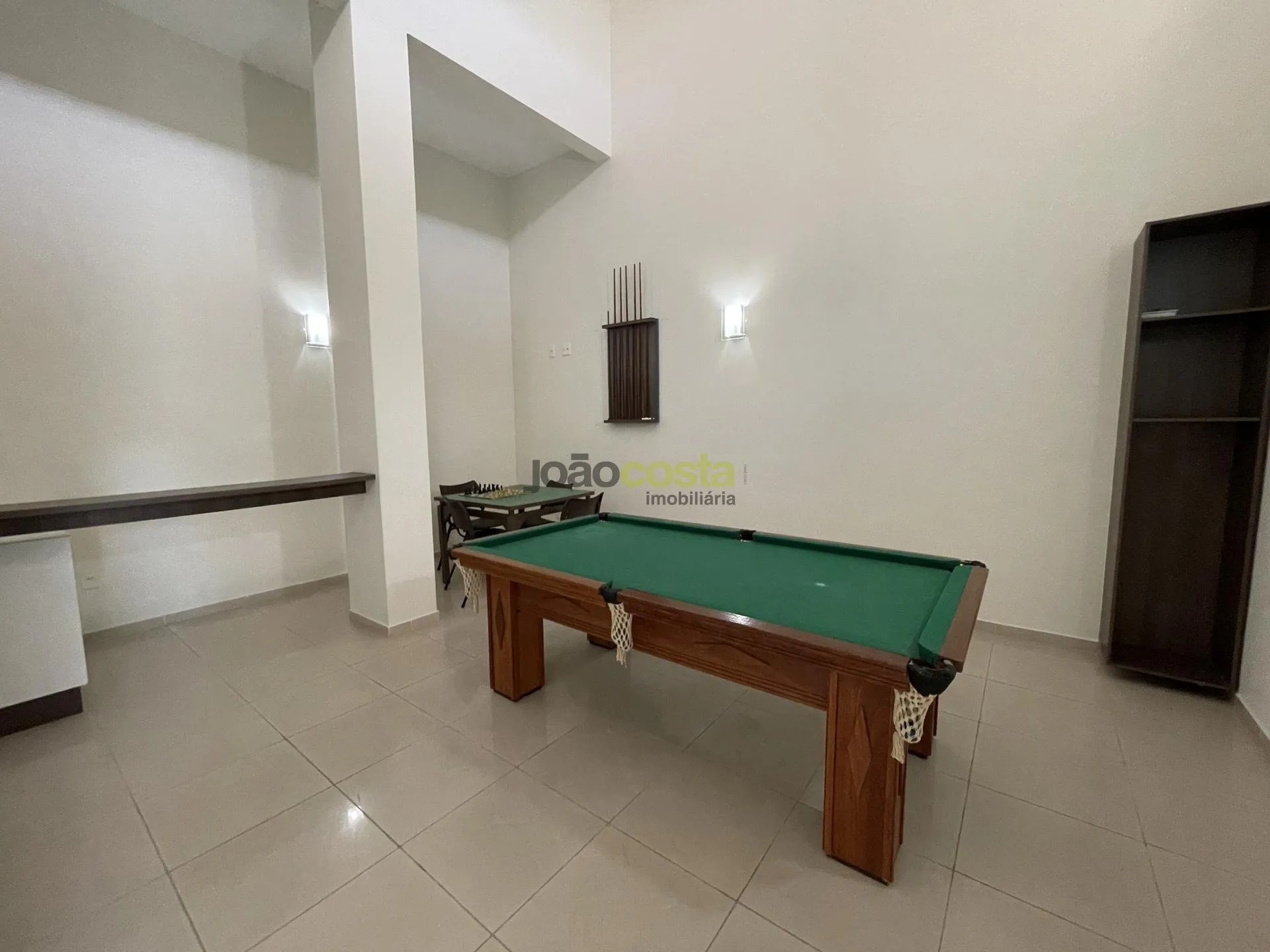 Furnished penthouse with 2 en-suite bedrooms and 210 m² — photo 80
