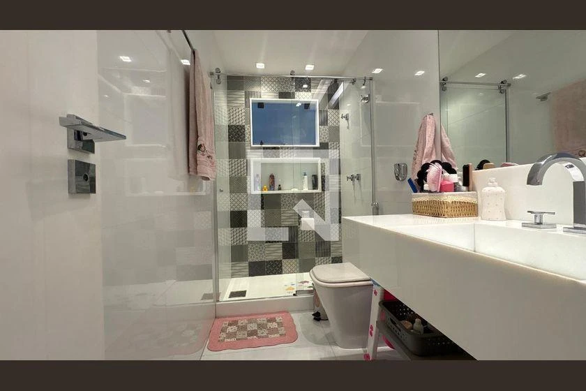 Дом с 4 спальнями и панорамными окнами — photo 45