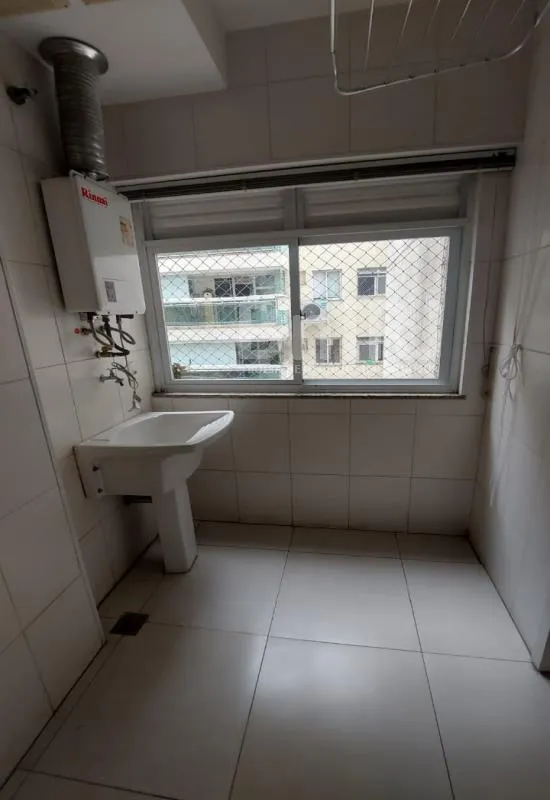 3-bedroom apartment in a building with a pool — photo 8
