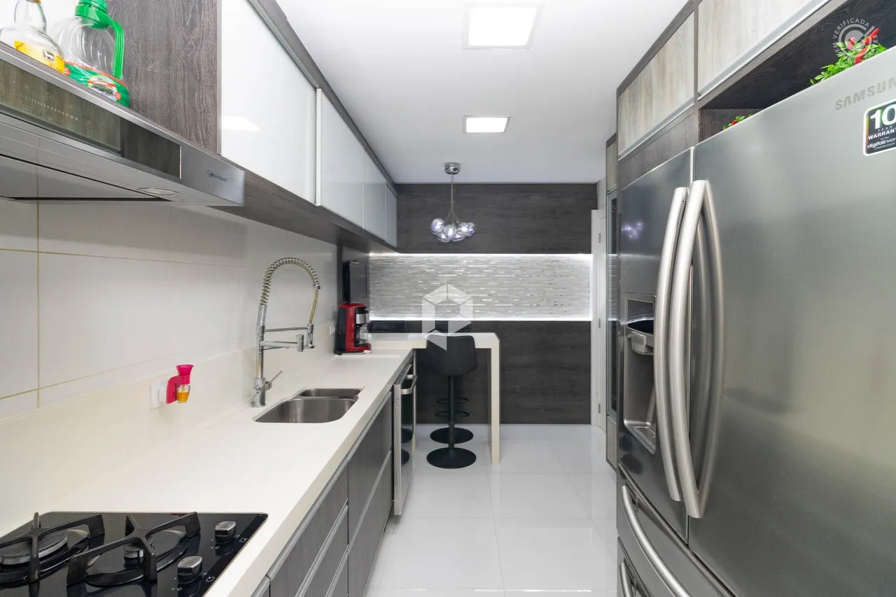 Furnished apartment with 3 en-suite bedrooms and 295 m² — photo 8