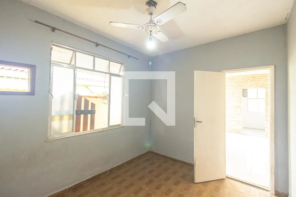 Unfurnished house with 2 bedrooms and 1 tiled bath — photo 6