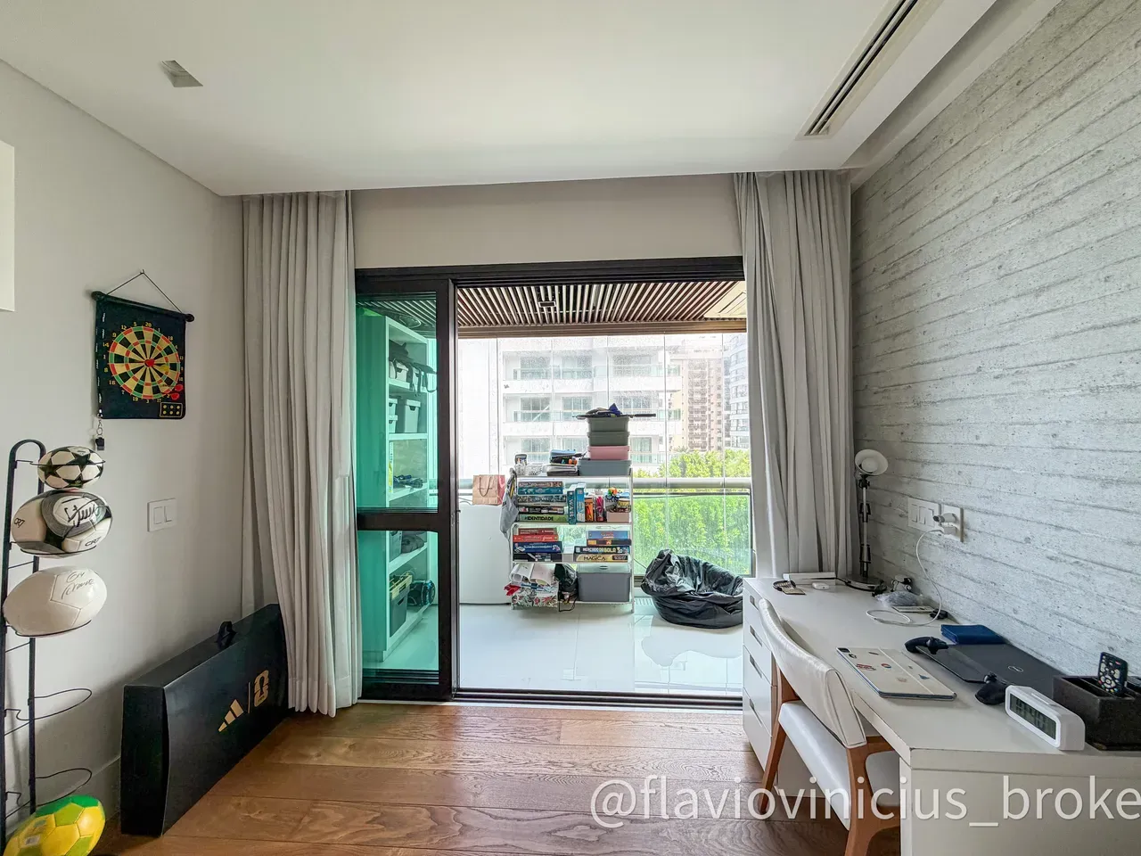 Apartamento mobiliado de 400 m² com 4 suítes e jardim — photo 50