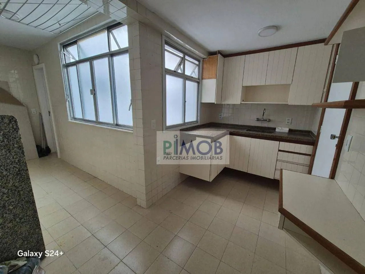 Apartamento de 2 quartos e 104 m² com área de lavanderia — photo 5
