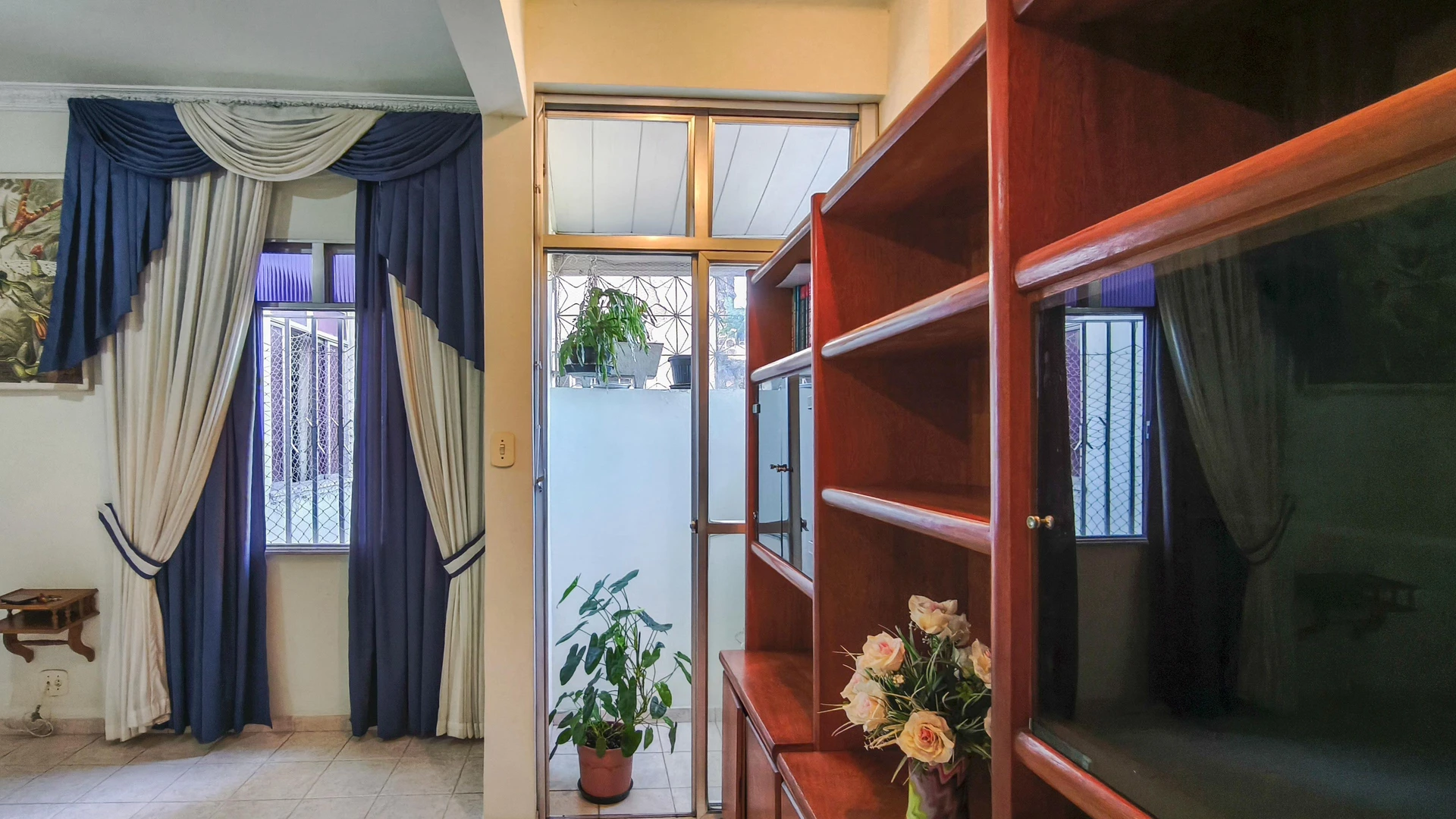 Apartamento de 3 quartos com cozinha separada e 2 banheiros — photo 38