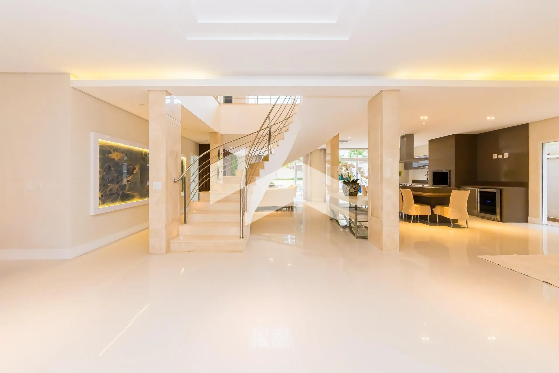 Unfurnished house with 4 en-suite bedrooms and 7 baths — photo 3