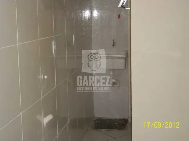 1-bedroom apartment with fitted kitchen cabinets — photo 16