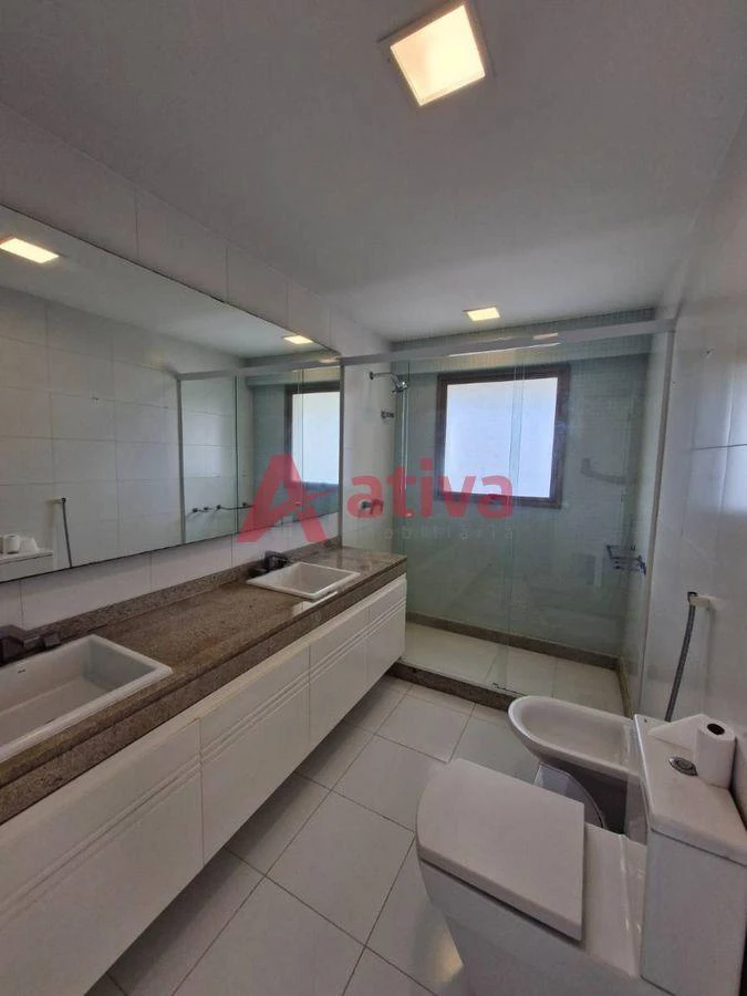 260 m² apartment with 4 en-suite bedrooms and laundry area — photo 30