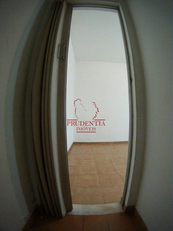 2-bedroom apartment with a separate kitchen and 45 m² — photo 7