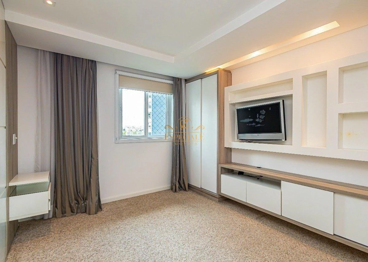 Apartamento, 193 m², com banheira — photo 15