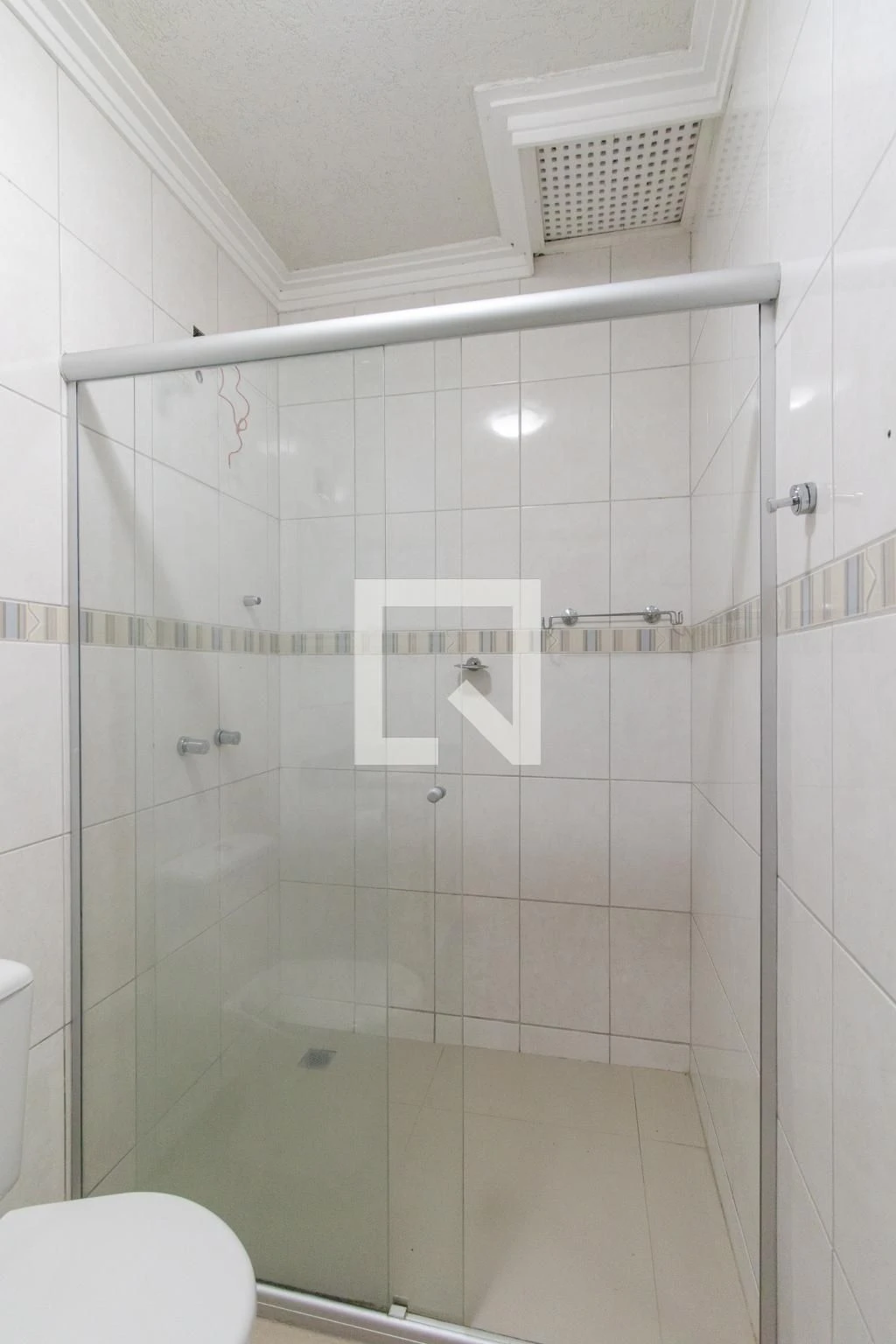 3-bedroom house with a private pool in Curitiba — photo 42