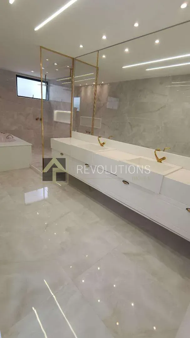 House with 5 bedrooms and 5 en-suites — photo 20
