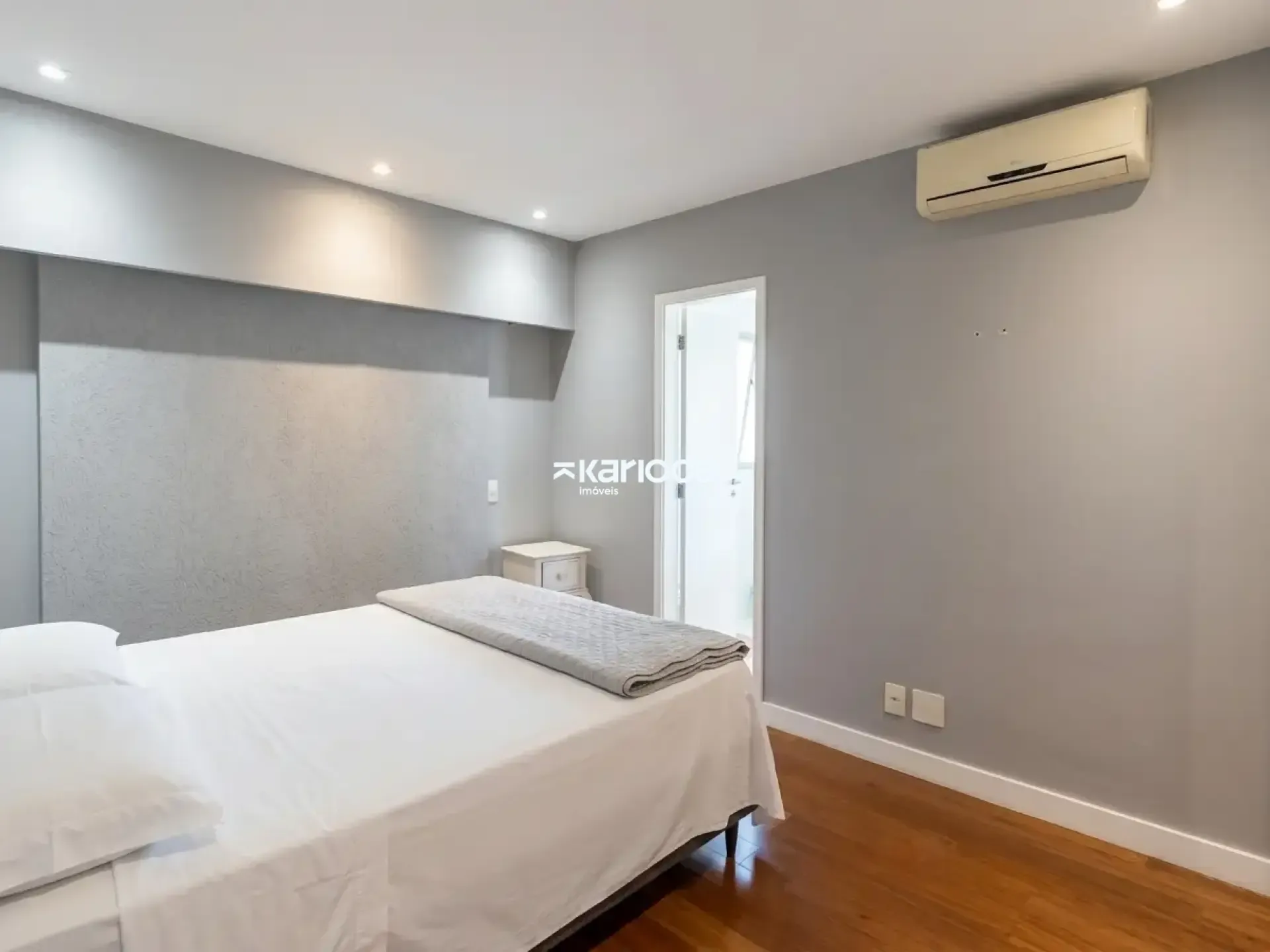 Apartamento mobiliado de 4 quartos com varanda envidraçada — photo 34