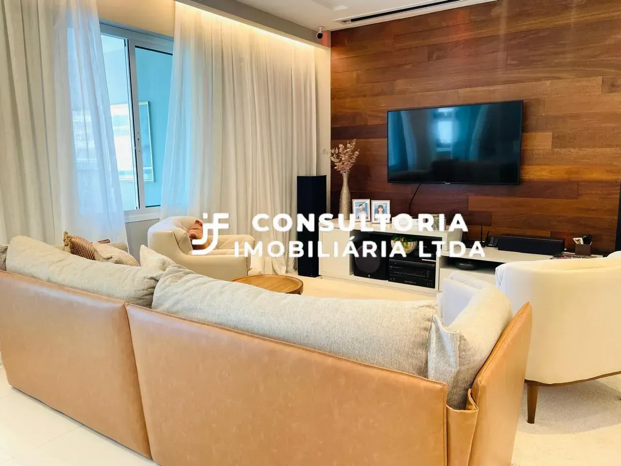 Apartamento mobiliado 160 m² com 3 quartos e 5 banheiros — photo 13