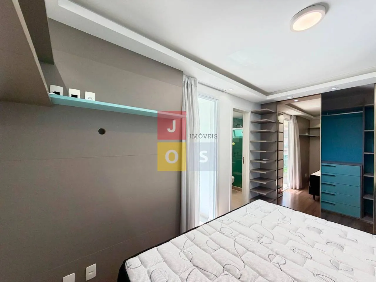 Furnished 4-bedroom suite apartment with 156 m² — photo 169
