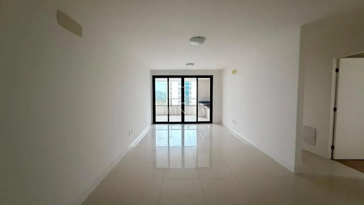 Apartment with 3 bedrooms and 3 bathrooms — photo 8