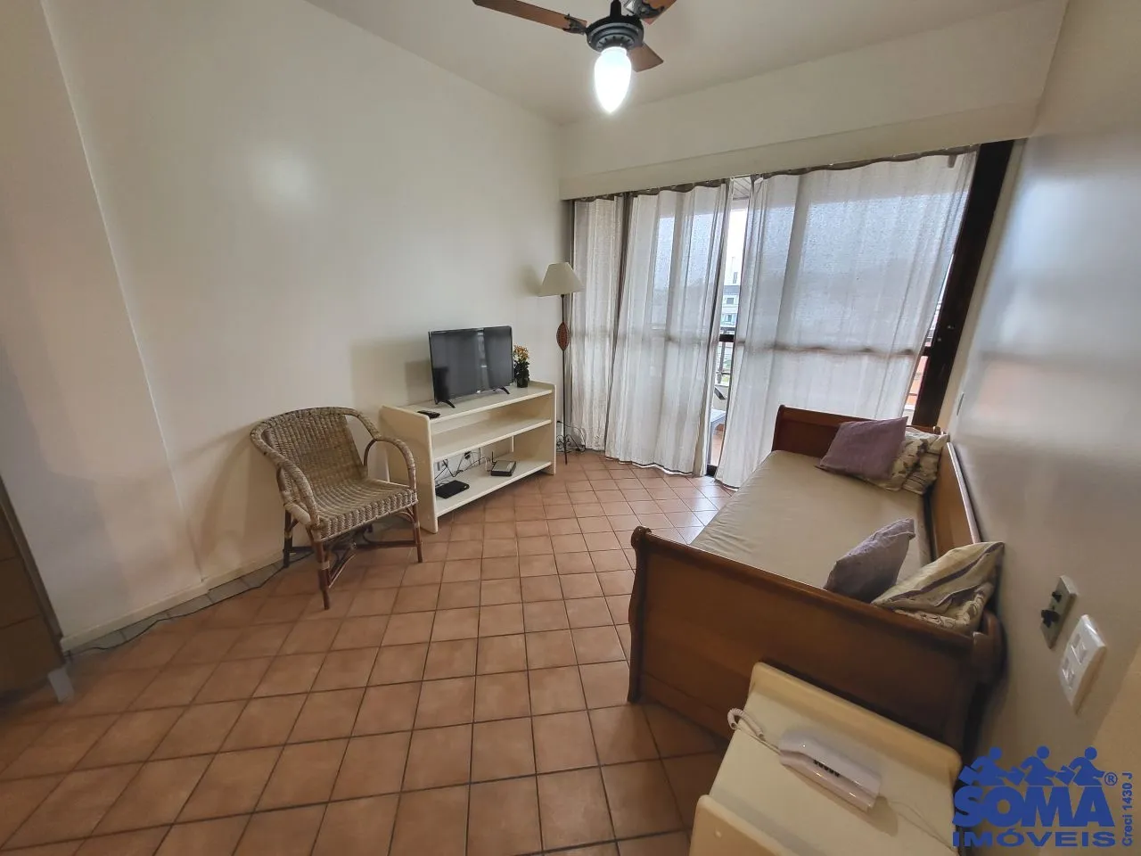 Furnished 1-bedroom apartment with balcony — photo 7