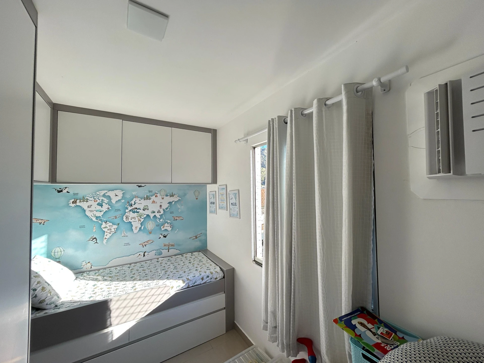 2-bedroom apartment with a mountain view in Rio de Janeiro — photo 7