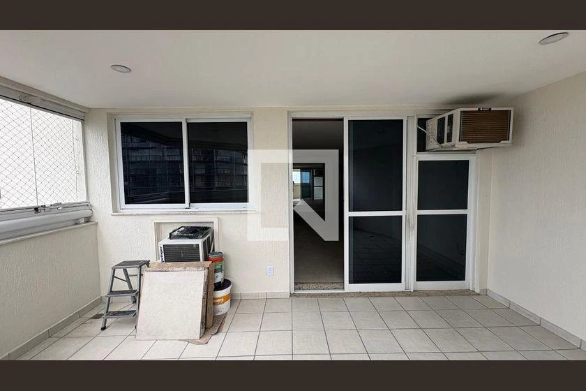 Apartment, 105 m², with a glass-enclosed balcony