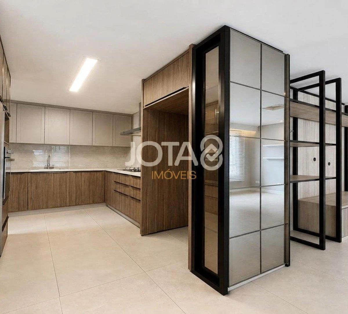 2-bedroom apartment in a building with a gym — photo 22