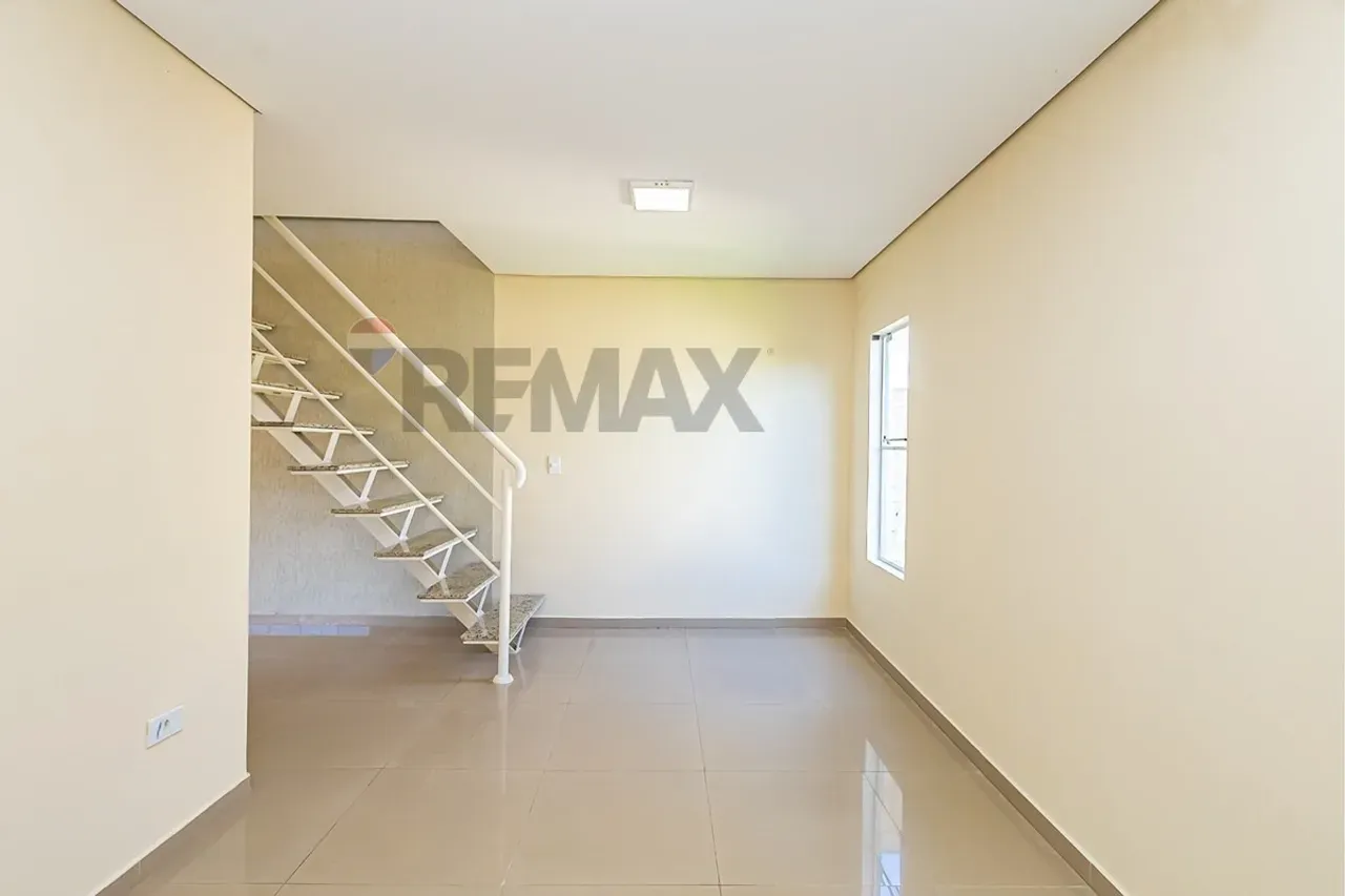 Unfurnished home with 4 bedrooms and 500 m²