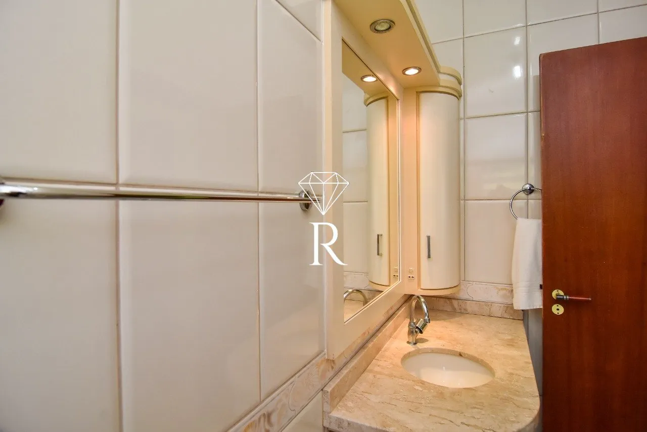 Casa tipo sítio con 4 dormitorios y 6 plazas de aparcamiento — photo 62