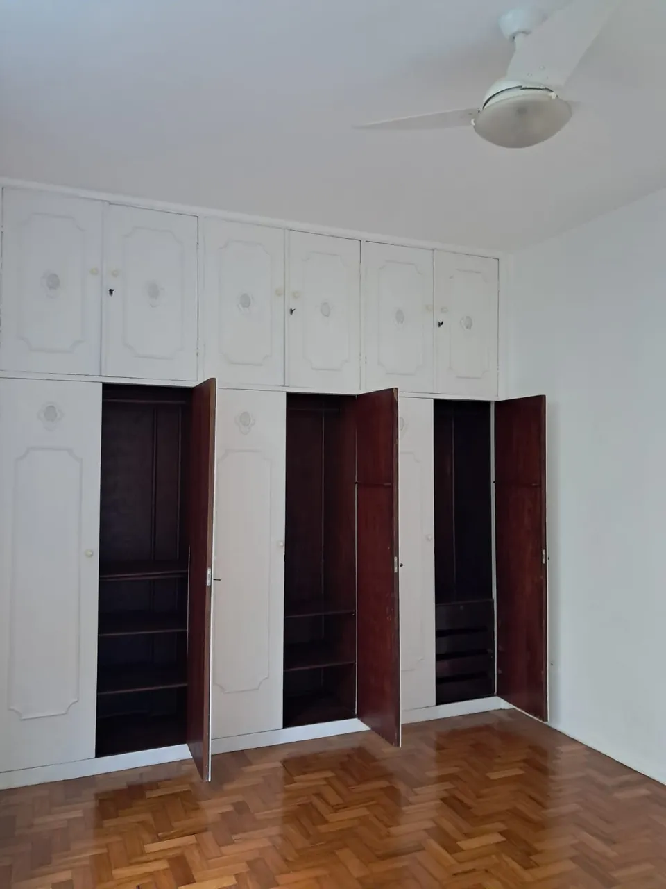 3-bedroom apartment with built-in wardrobes — photo 8
