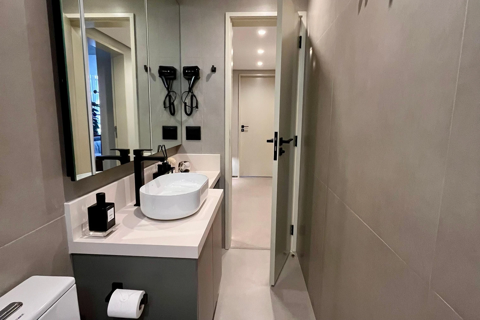 Квартира 150 м² з панорамними вікнами та гардеробною — photo 20
