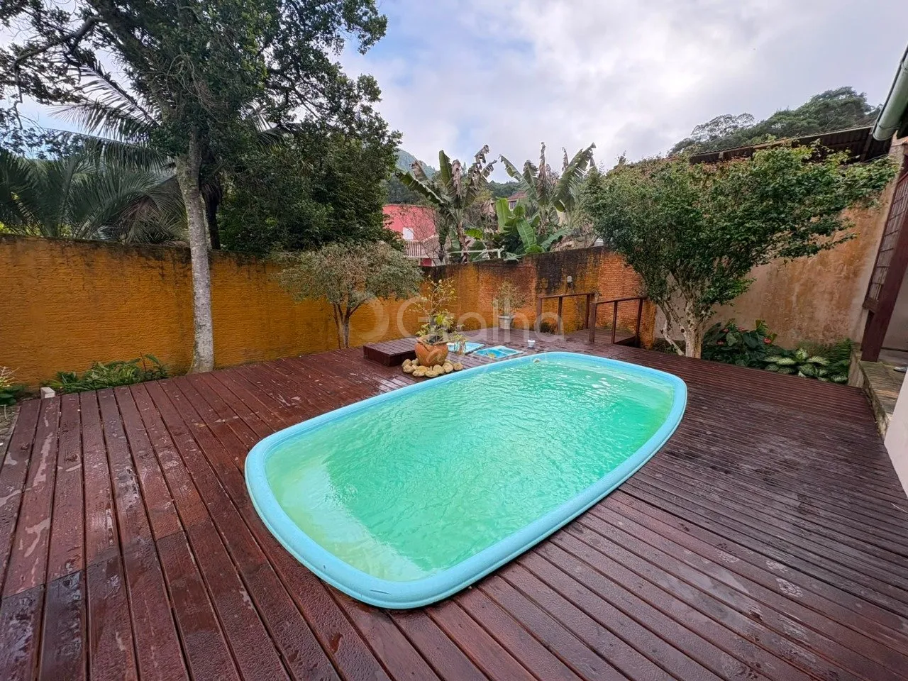 House with 3 en-suite bedrooms 435 m² and private garden — photo 15