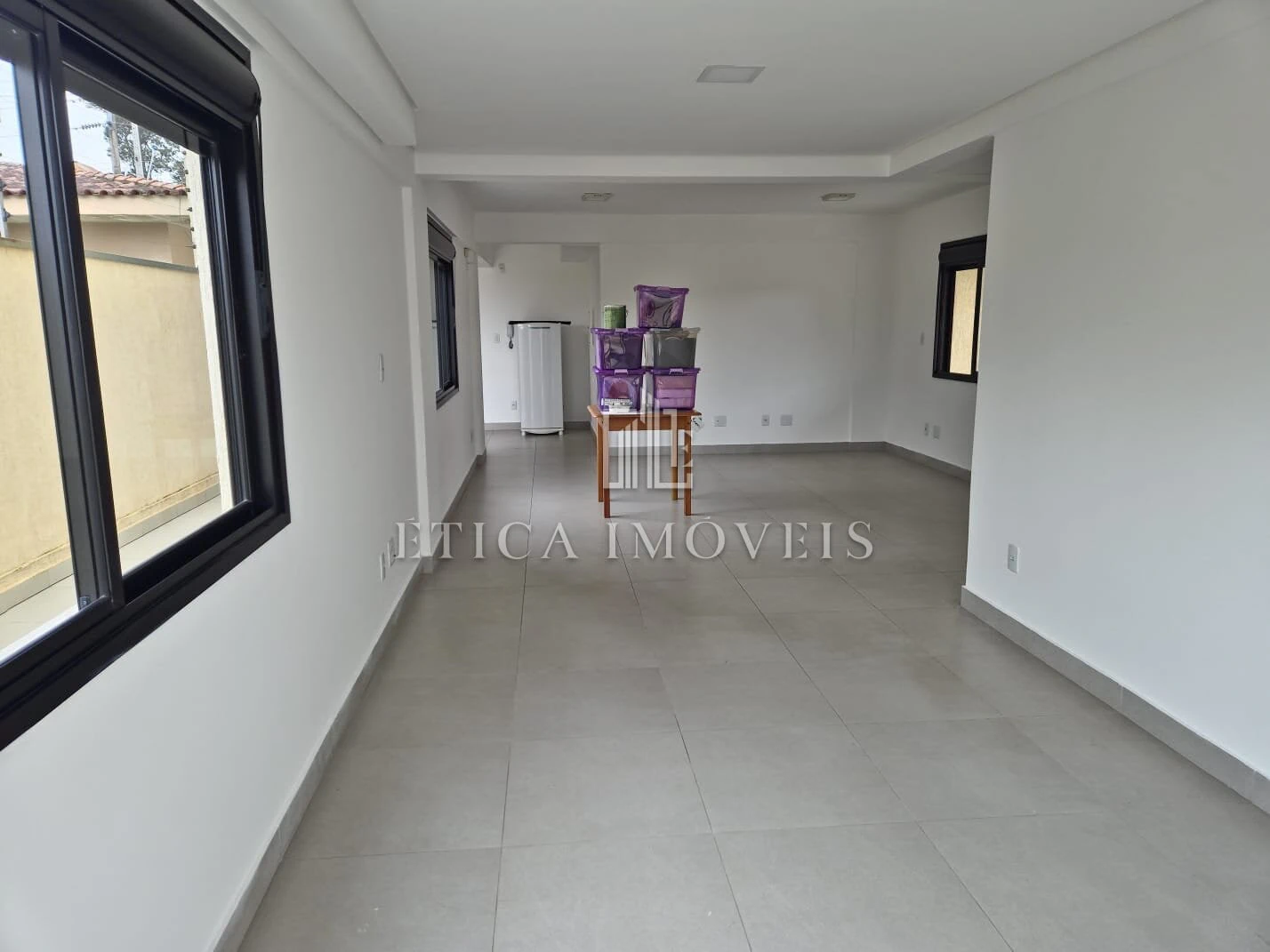 2-bedroom apartment with a grill on the balcony — photo 18