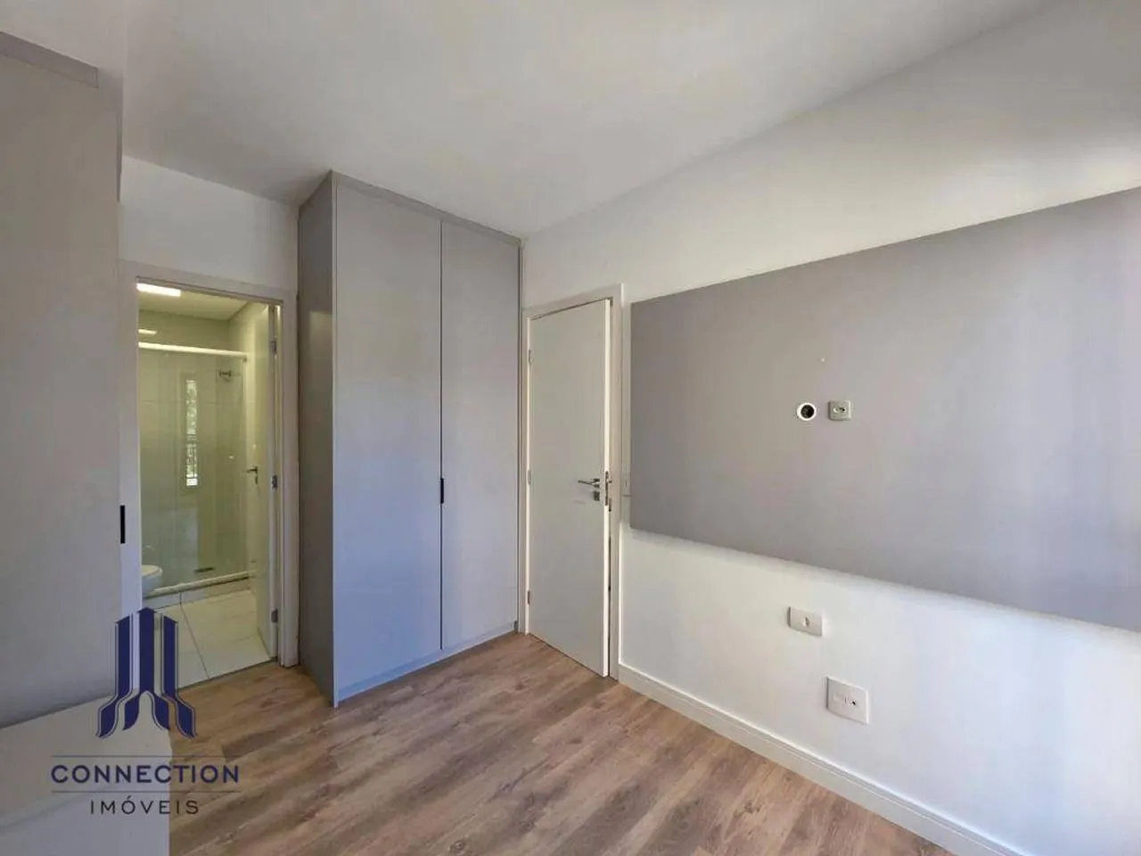 1-bedroom apartment with open-plan kitchen and 44 m² — photo 7