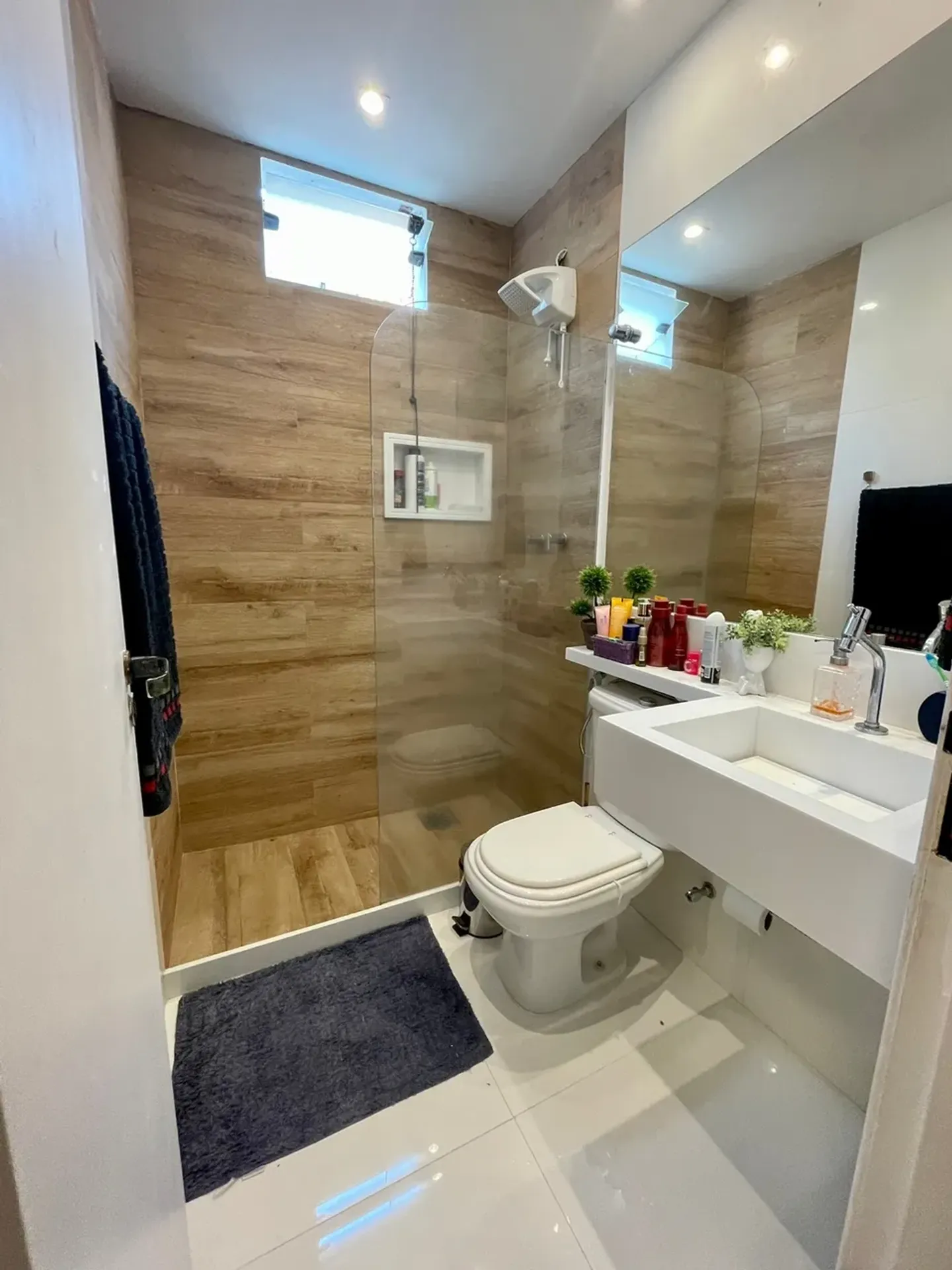 Unfurnished house with 5 bedrooms and 5 bathrooms — photo 28