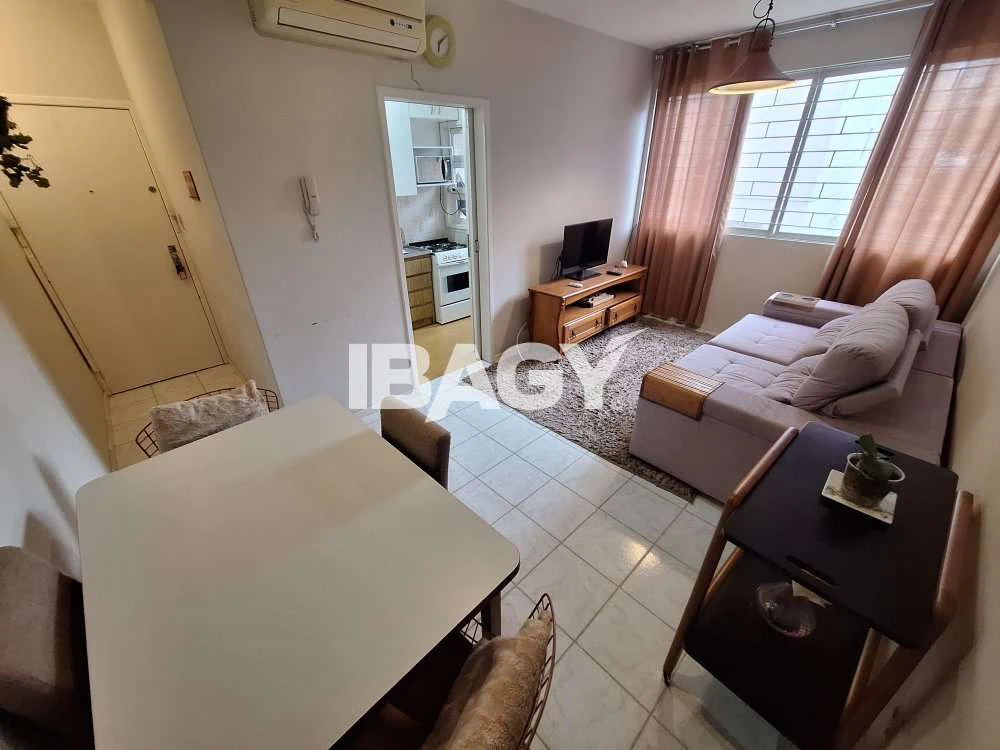 Furnished 2-bedroom apartment with 1 parking spot