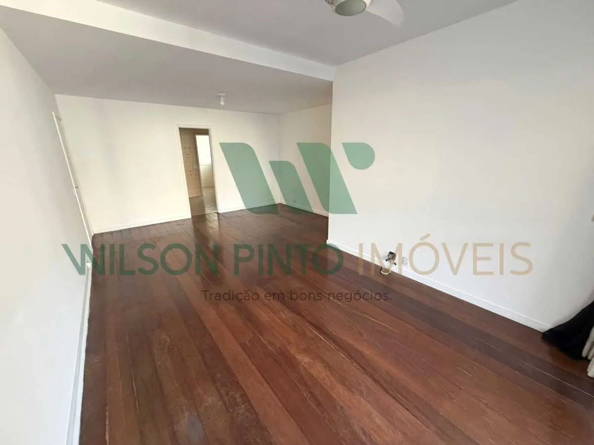 2-bedroom apartment with a mountain view in Rio de Janeiro — photo 15