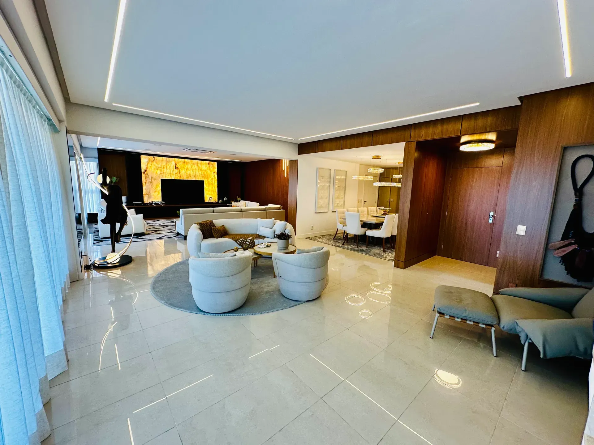 Мебльована дуплекс-квартира з 4 спальнями й 600 м² — photo 7