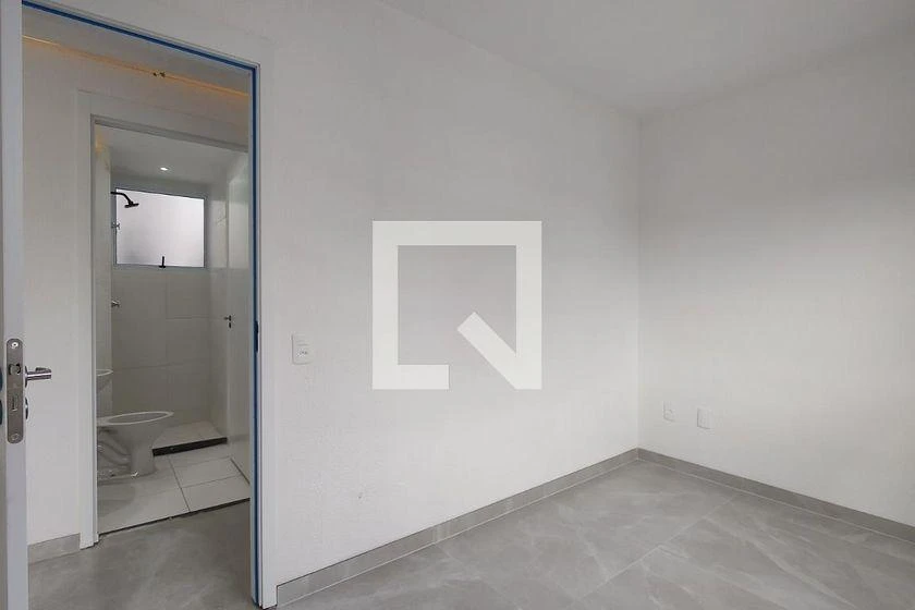 Unfurnished 2-bedroom apartment with 41 m² and parking — photo 45