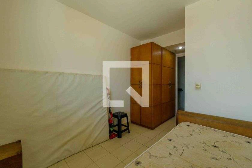 Furnished 73 m² apartment with 2 en-suite bedrooms — photo 10