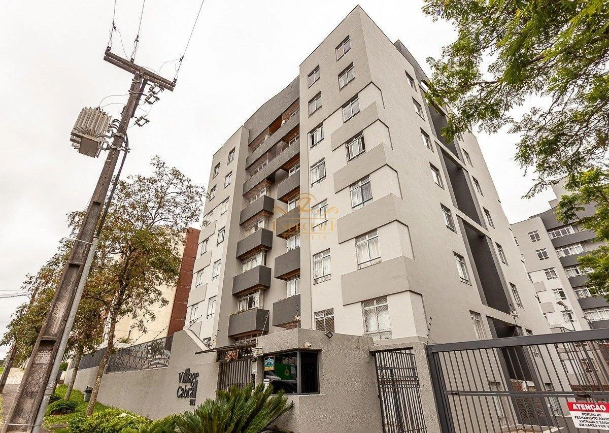 3-bedroom apartment with wood or laminate floors in Curitiba — photo 8